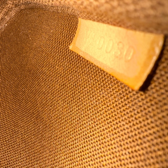 Louis Vuitton Monogram Bag - Picture 11 of 11